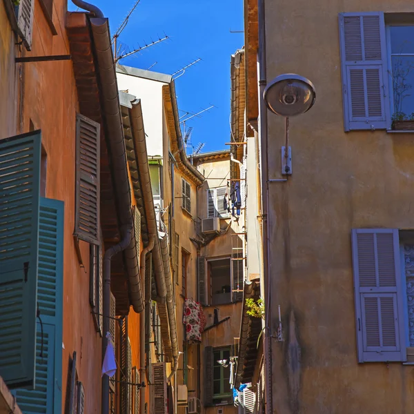 Francja, ładne. wąskie uliczki starego miasta — Zdjęcie stockowe