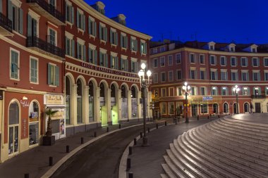 Fransa, güzel. Şehir gece görüntüsü