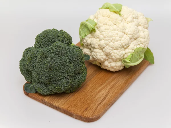 Cauliflower and broccoli — Stock Photo, Image