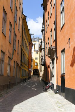 Stockholm. gamla adada eski şehrin dar sokaklarında stan