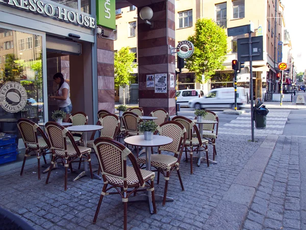 Estocolmo. A rua central da cidade - Drotningattan — Fotografia de Stock