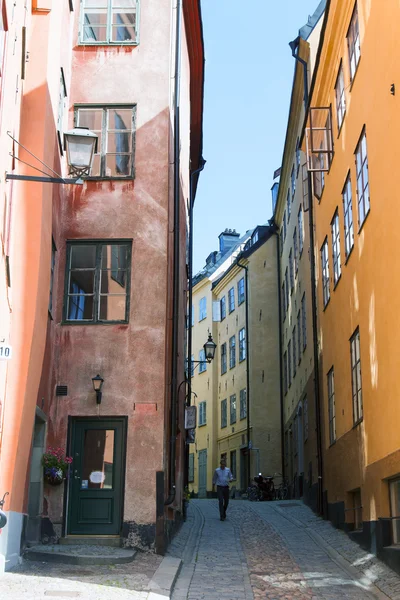 Stockholm. tipikus utcában található, a sziget a gamla stan, az óváros — Stock Fotó