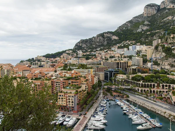The Principality of Monaco, 13 October 2013 . View of the residential areas and the port of Fontevill — Stock Photo, Image