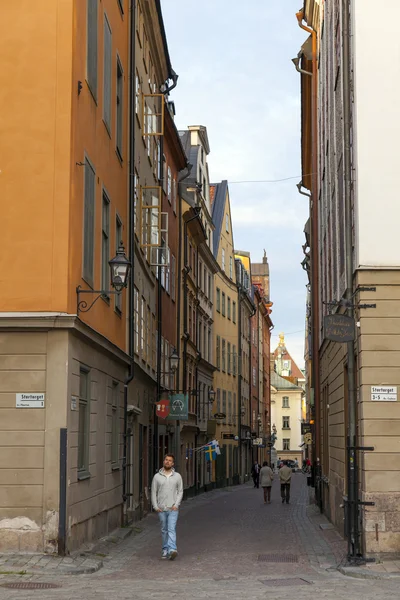 Stockholm, adanın gamla stan. eski şehir mimarisi — Stok fotoğraf