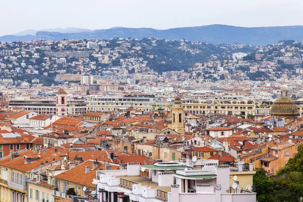 France , Nice, October 14, 2014 . View of the red roofs of the old town from the hill Chateau — Stock Photo, Image