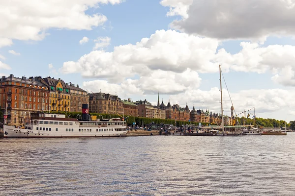 Stockholm, İsveç. İskandinav mimarisi tipik ayrıntıları. Waterfront — Stok fotoğraf