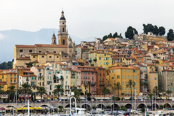 France , Cote d'Azur , Menton. View of the old city from the sea — Stock Photo, Image