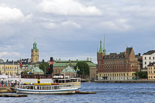 Стокгольм, Швеция Типичный вид на набережную — стоковое фото