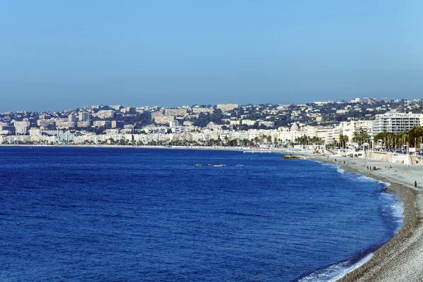 地中海、フランスのリビエラ。ニースの海岸線 — ストック写真