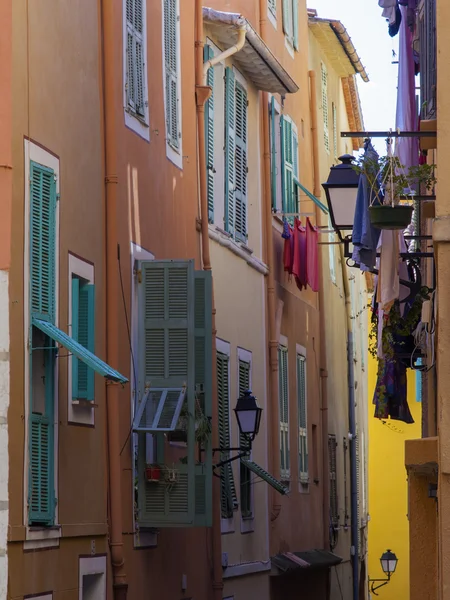 Frankrike, Rivieran, villefranche. typiska arkitekturen i den gamla staden i provence — Stockfoto