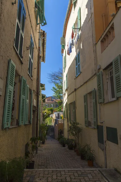 Francja, Lazurowe, villefranche. typowa architektura starego miasta w Prowansji — Zdjęcie stockowe