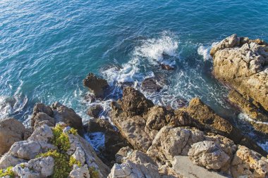 Akdeniz, Fransız Rivierası. sahil şeridi
