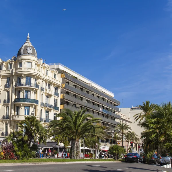 France , Cote d'Azur . Nice, October 16, 2013. View of the Promenade des Anglais sunny autumn day — Stock Photo, Image