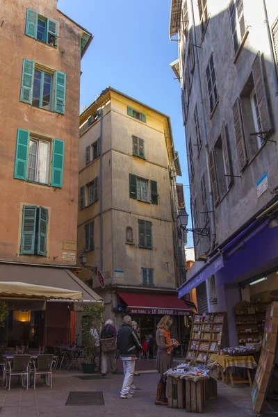 Frankrijk, cote d'azur. mooie, smalle straat van de oude stad — Stockfoto