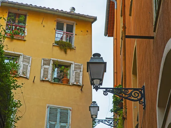 France , Cote d'Azur , Nice, October 18, 2013 . Typical architectural details. Nice - the largest resort and tourist town on the French Riviera — Stock Photo, Image