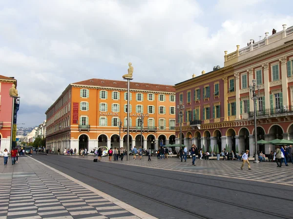 Francia, Costa Azzurra, Nizza, 18 ottobre 2013. Zona Victor Massena. Nizza - la più grande località turistica della Costa Azzurra — Foto Stock