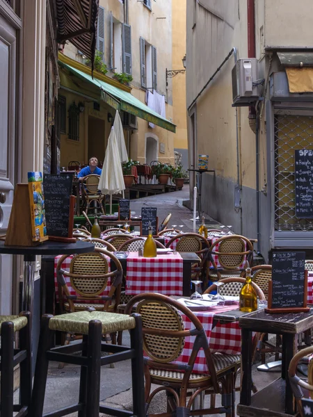 Francja, Lazurowe, ładne, kawiarni na starym mieście. ładne - największe miasto Ośrodek i turystycznych na francuskiej Riwierze — Zdjęcie stockowe