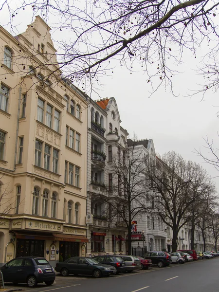 Německo, Berlín. typický městský pohled na zamračený den — Stock fotografie