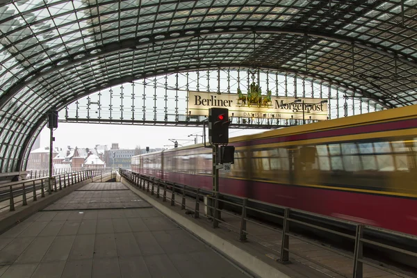 Alemania, Berlín, 19 de febrero de 2013. Detalles arquitectónicos de la Estación Central — Foto de Stock