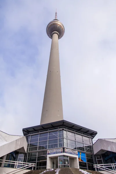 Alemania, Berlín, 20 de febrero de 2013. Torre de TV urbana — Foto de Stock