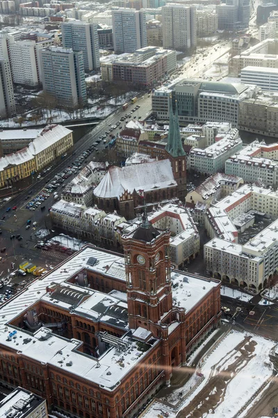 Německo, Berlín, 20 února 2013. pohled z Berlína z televizní věže v zimě zamračený den — Stock fotografie