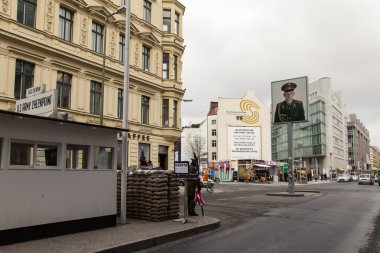 Almanya, berlin, 21 Şubat 2013. charlie kontrol noktası. Landmark görünümü