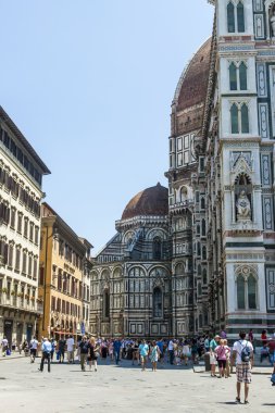 Floransa, İtalya ' da 23 Haziran 2012. Floransa manzaraları görmek için şehir sokaklarını turistlere