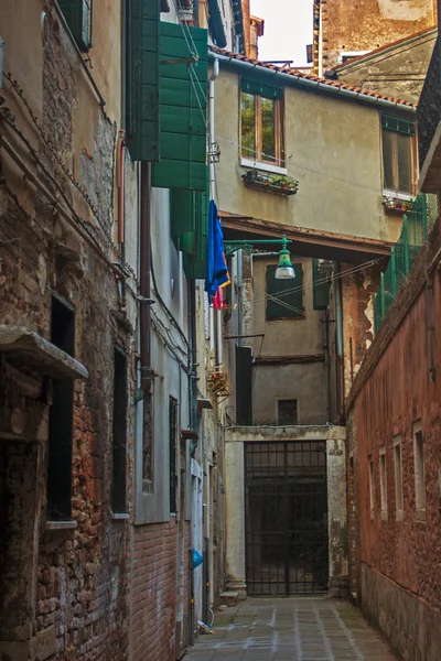 Venecia, Italia, 21 de junio de 2012. Vista urbana típica — Foto de Stock