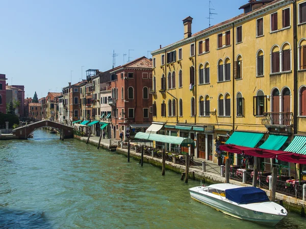 Venedig, italien, 21. juni 2012. Typischer street view channel — Stockfoto