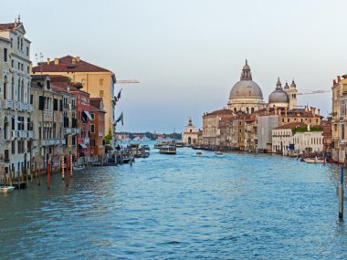 Venedik, İtalya. erken akşam tipik kentsel görünümü