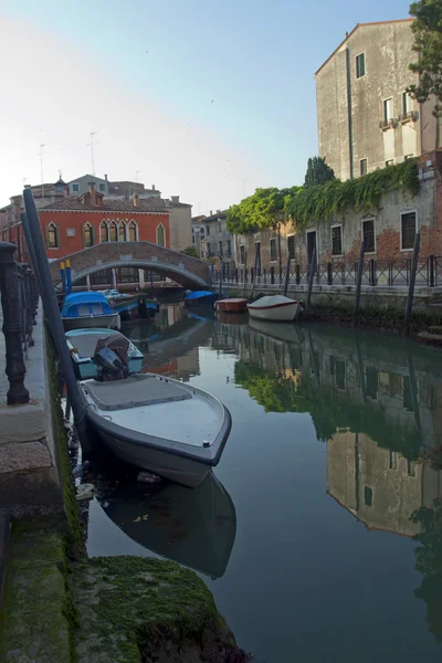 Italia, Venecia. Vista urbana típica — Foto de Stock