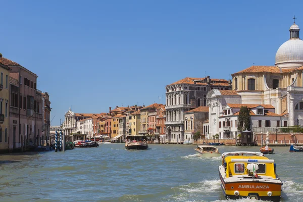 Włochy, Wenecja. Widok na Canal Grande wczesnym rankiem . — Zdjęcie stockowe