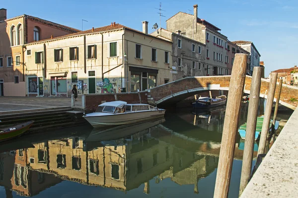 Italia, Venecia. Vista urbana típica — Foto de Stock