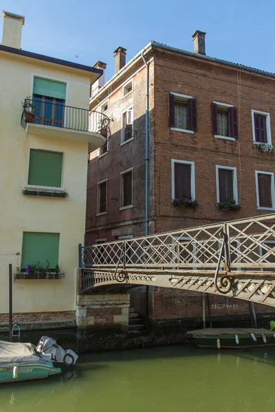 Veneza, Itália. Casas modernas na parte da ilha da cidade — Fotografia de Stock