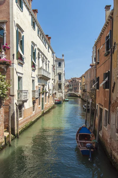 Venetië, Italië, 24 juni 2012. typisch stedelijke weergave zomerdag — Stockfoto