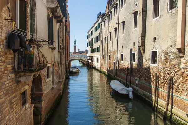 Venice, Italy, June 24, 2012 . Typical urban view summer day — Stock Photo, Image