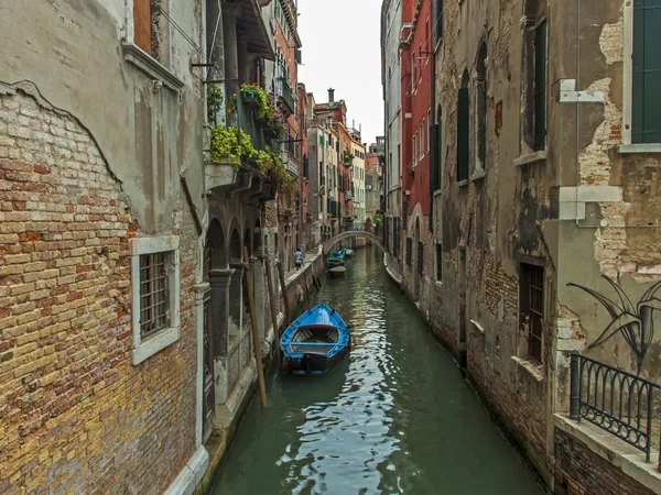 Italie, Venise. Vue sur la ville à chanel — Photo
