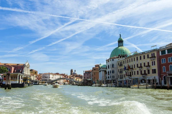 意大利的威尼斯。京杭大运河的视图 — 图库照片
