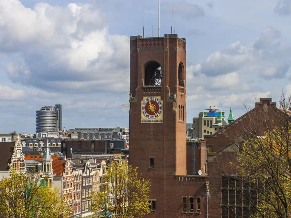 Amsterdam, Nederland. typische architectonische details van gebouwen stad — Stockfoto