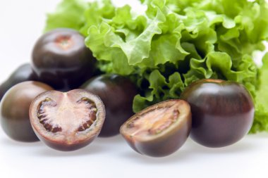 siyah domates çeşitleri kumata ve yeşil salata için