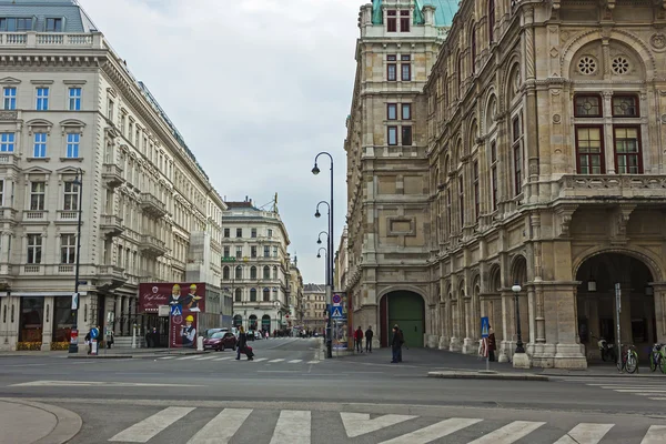 Vídeň, Rakousko, říjen 30, 2011. Typická architektura pro historické části města — Stock fotografie