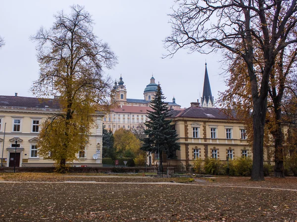 Melk, Austria, on November 1, 2011. Typical urban view in the cloudy autumn afternoon — Stock Photo, Image