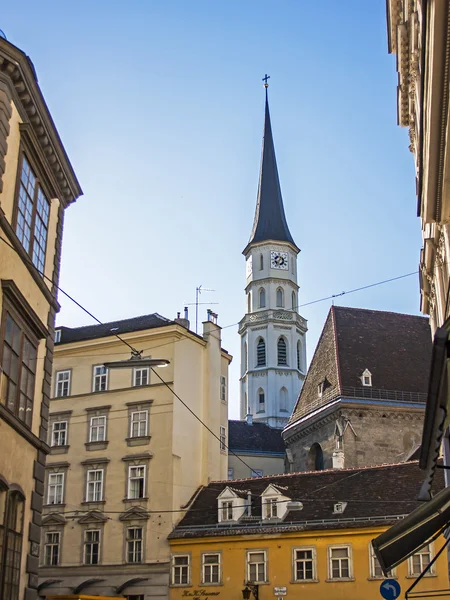 Viena, Áustria. Detalhes arquitetônicos típicos — Fotografia de Stock