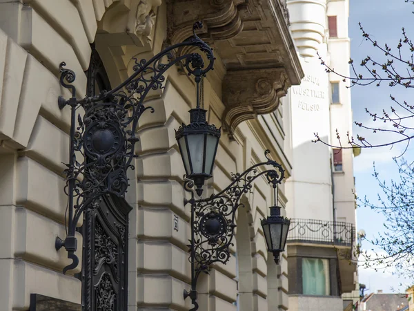 Budapest, Hungary. Typical architectural details of historic buildings — Stock Photo, Image