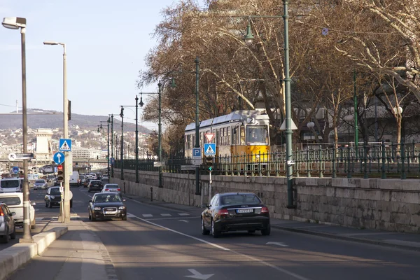 Budapest, Hungría, 20 de marzo de 2013. Vista urbana típica —  Fotos de Stock