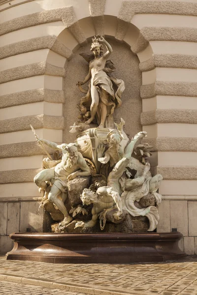 Viena, Áustria. Detalhes arquitetônicos de Hofburg — Fotografia de Stock