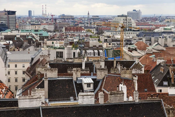 奥地利维也纳。从调查平台圣斯特凡大教堂的城市风景 — 图库照片
