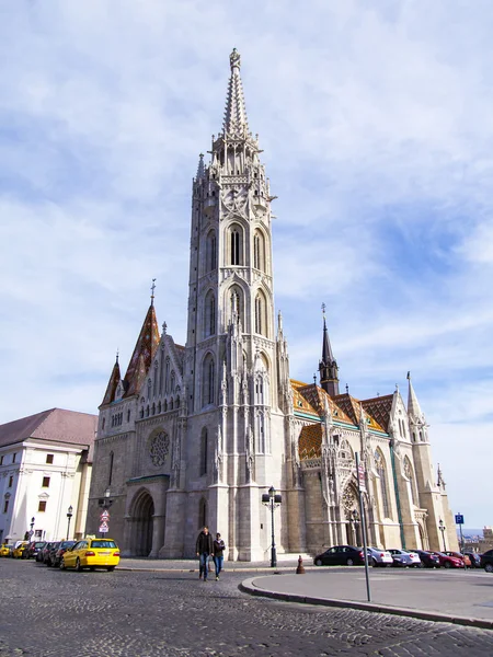 Budapest, Hungría. Arquitectura de una catedral de San Matías en Buda — Foto de Stock