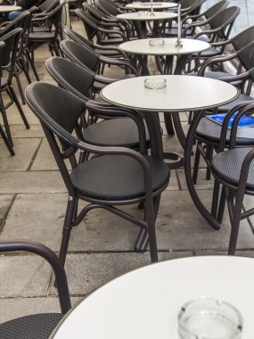 Vienna, Avusturya üzerine 24 Şubat 2024. yaz açık hava kafe Avrupa şehir