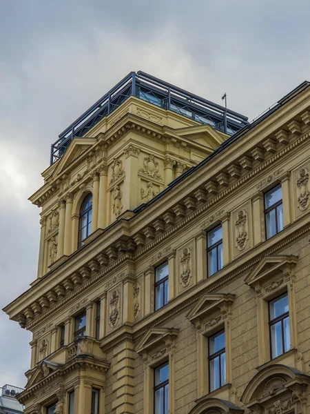Вена, Австрия. Типичные архитектурные детали исторических зданий — стоковое фото
